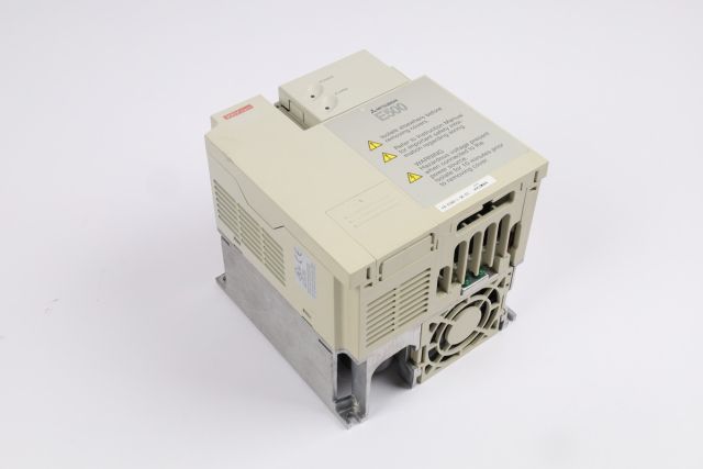 Naprawa falownika Mitsubishi FR-E540-1.5K-EC stosowanego w maszynach przemysłowych i poligraficznych. Diagnostyka oraz serwis elektroniki.