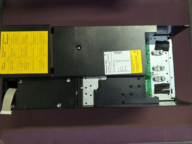 VLT2881PT4B20STR3DBF00A00C0 Falownik do maszyn przemysłowych. Profesjonalna diagnostyka i naprawa falowników oraz elektroniki przemysłowej.